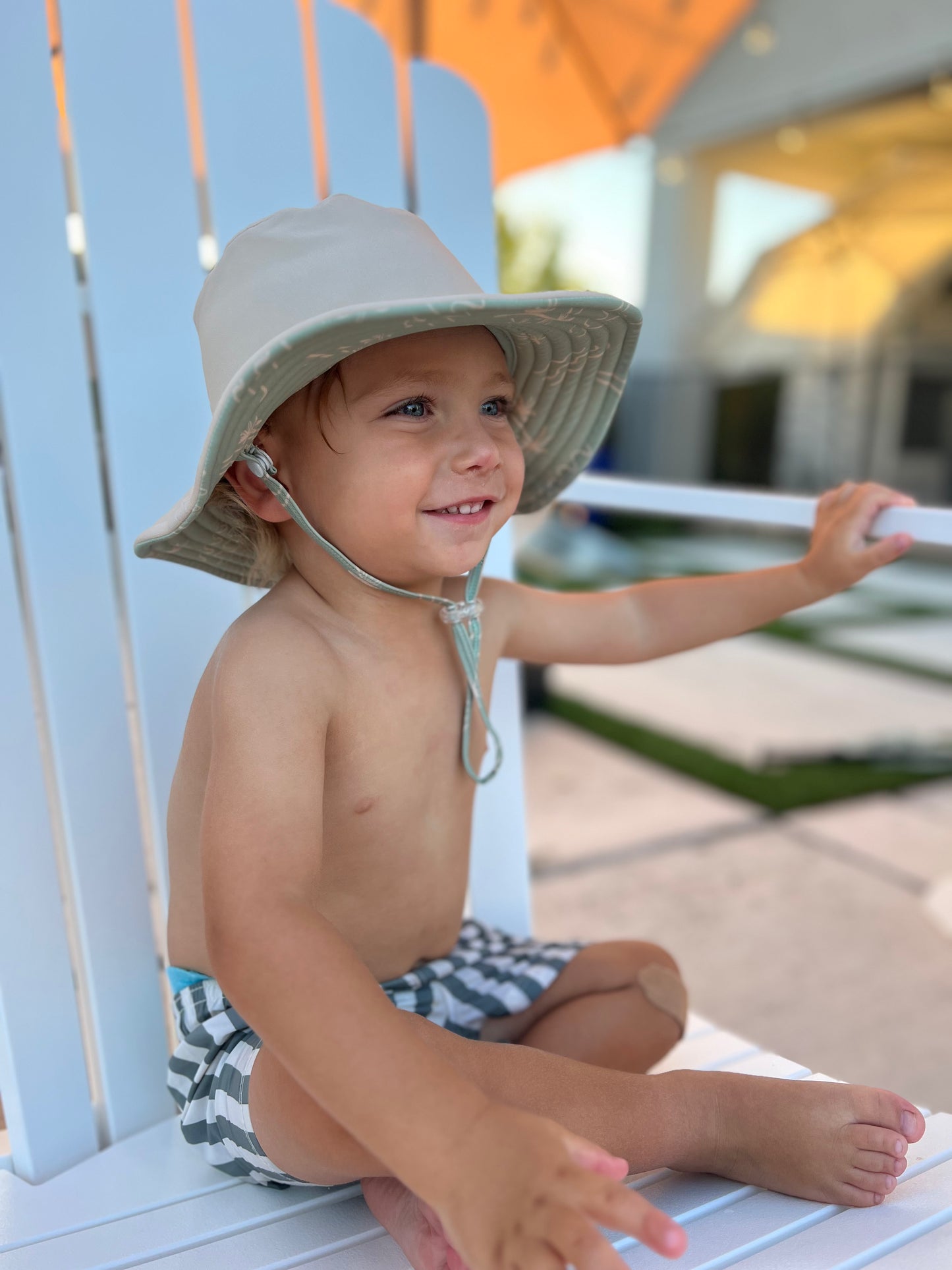 Two sided kids bucket swim hat